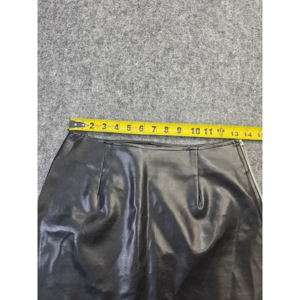 XOXO Black Faux Leather Mini‎ Skirt Solid Short Side Zip Women's Size 9
